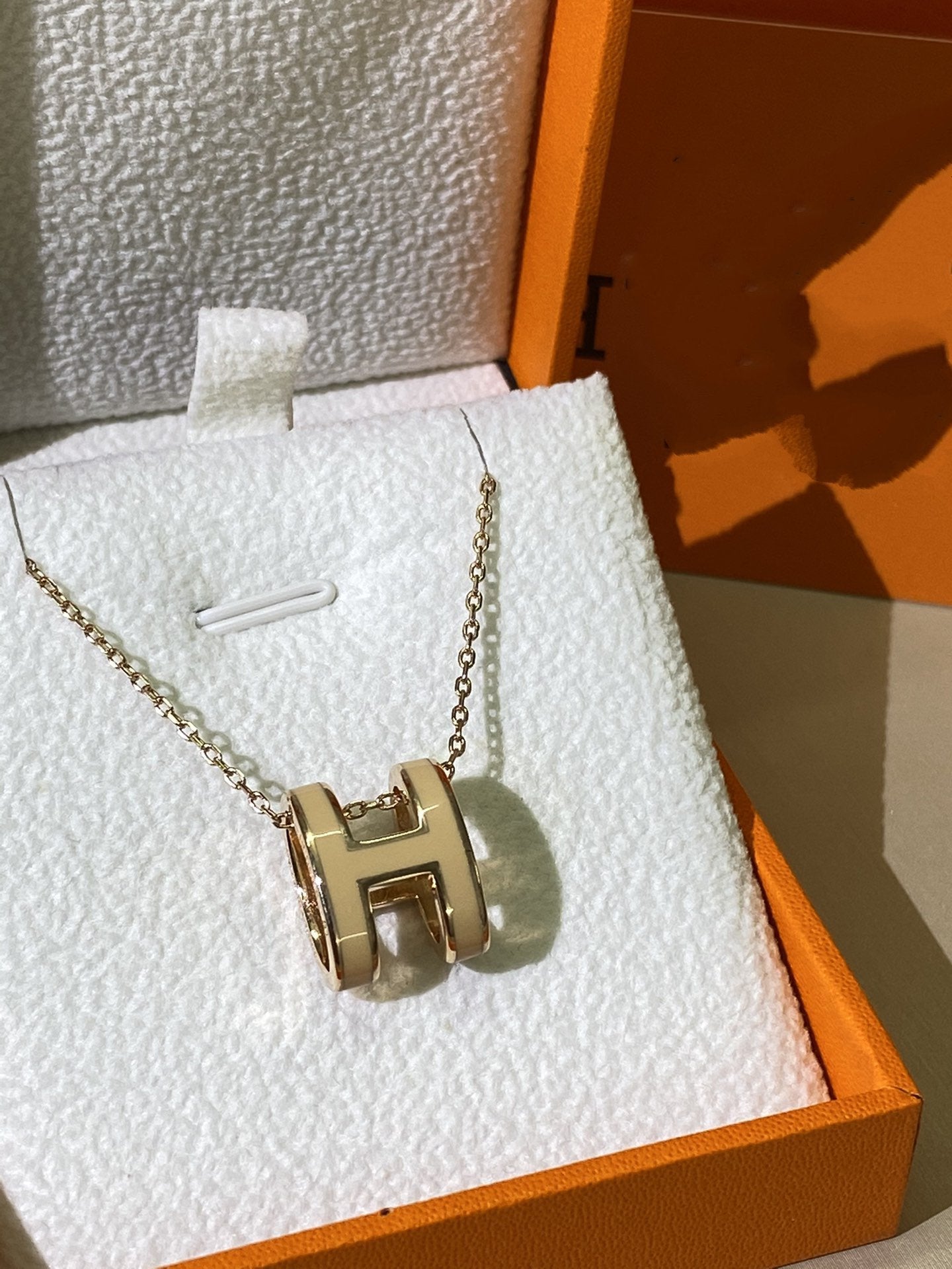 ¡®Lumi¡¯HM CLIC YELLOW ENAMEL GOLD NECKLACE