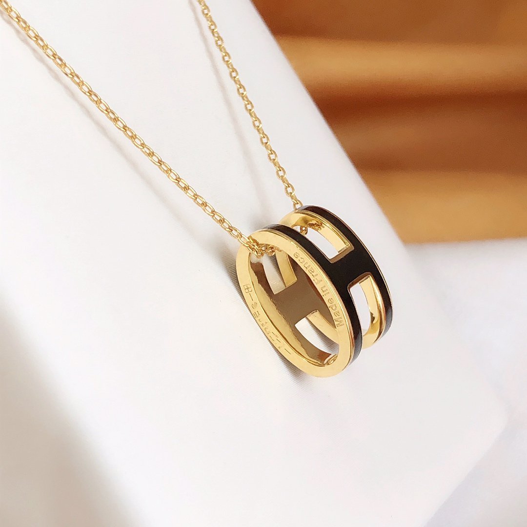 ¡®Lumi¡¯HM CLIC SCHWARZE EMAILLE-GOLD-KETTE