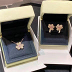 Lumi® FRIVOLE ROSÉGOLD BLUMEN-DIAMANT-HALSKETTE
