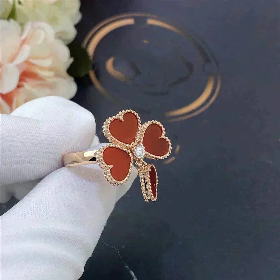 ¡®Lumi¡¯SWEET CLOVER CARNELIAN RING