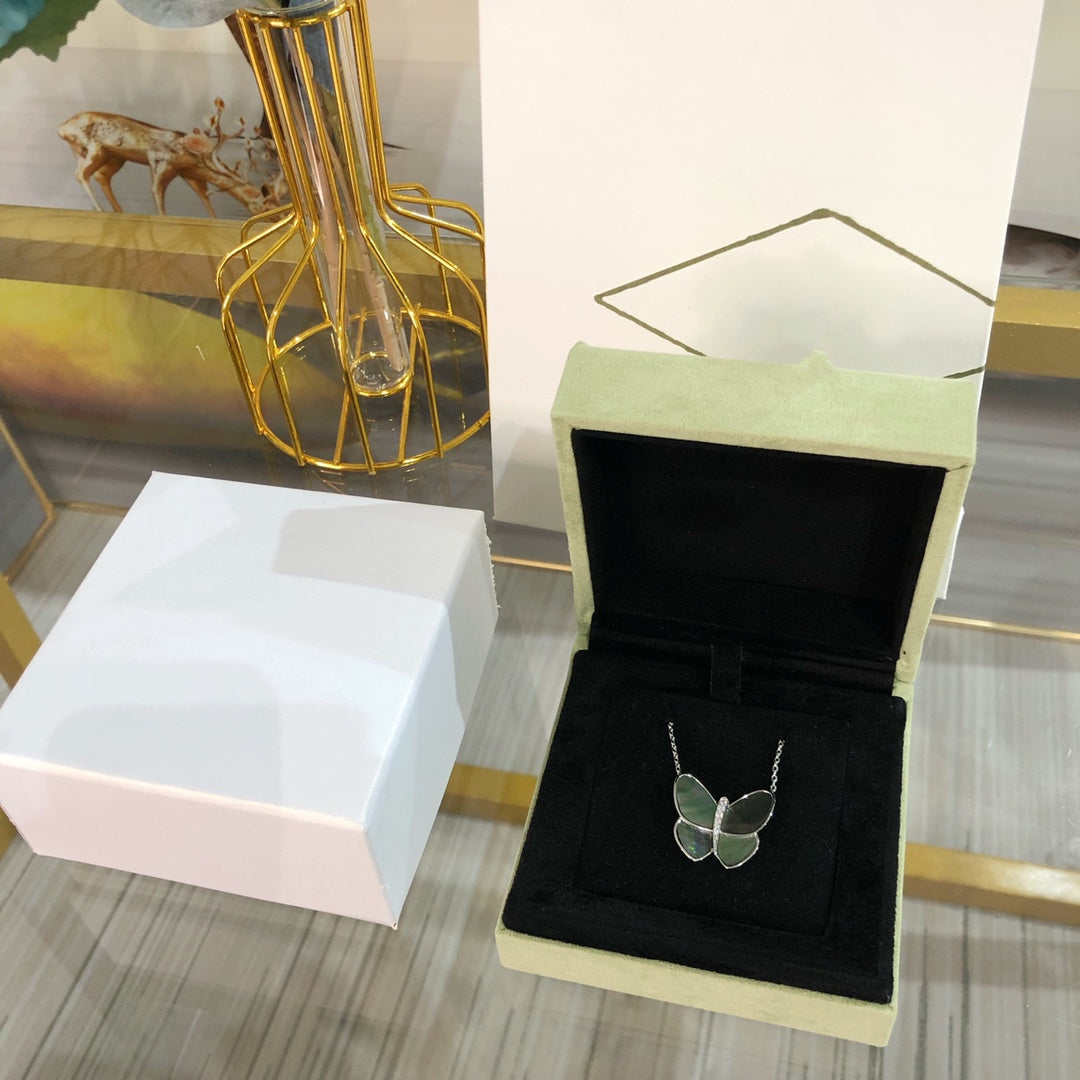 Lumi® Großer Schmetterlingsanhänger aus Silber mit Diamanten