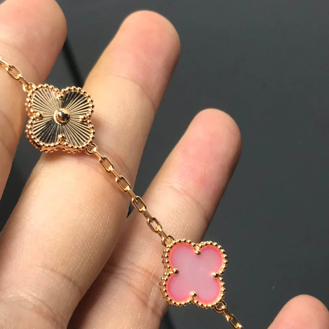 [Lumi] Neue CLOVER 5 MOTIFS PINK MOP ARMBANDKOLLEKTION